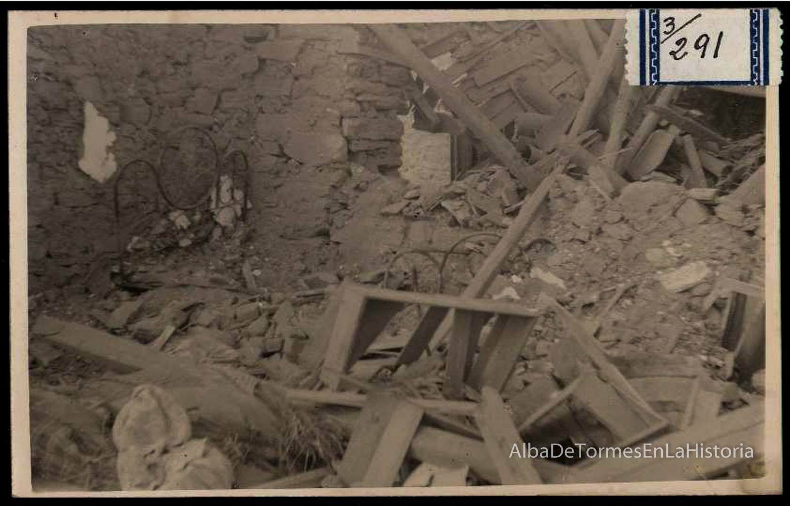 Foto 5 - Víctimas y destrozos causados por el bombardeo del 3 de julio de 1937 en Alba de Tormes