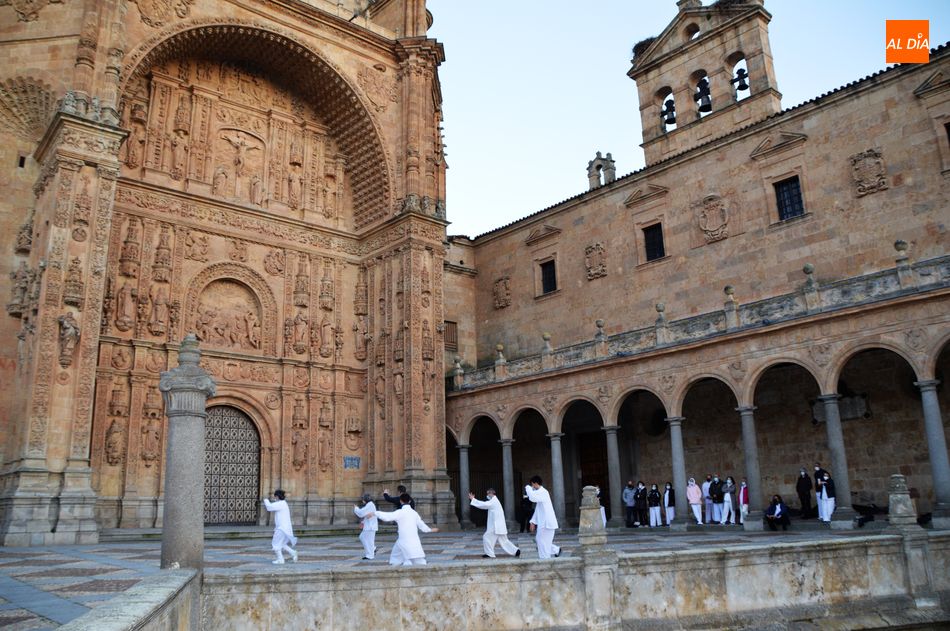 Exhibición de artes marciales junto al Convento de San Esteban. Fotos: Ángel Merino