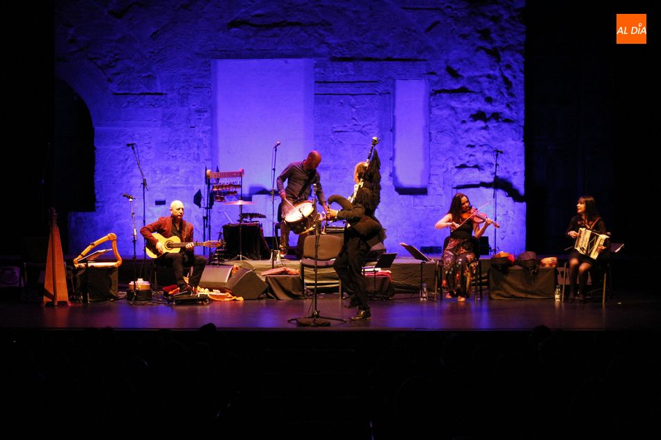 Foto 3 - La música de Carlos Núñez inunda el Liceo con ‘La Hermandad de los Celtas’