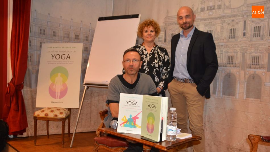 José Manuel Vázquez ha presentado  ‘Los valores terapéuticos del yoga’. Foto: Lydia González