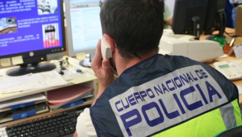 La Policía Nacional cuenta con agentes especializados en delitos informáticos