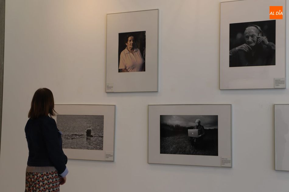 Foto 2 - Las Oportunidades de la Edad: Mujeres Sabias’, nueva exposición en el Centro Julián Sánchez El ...