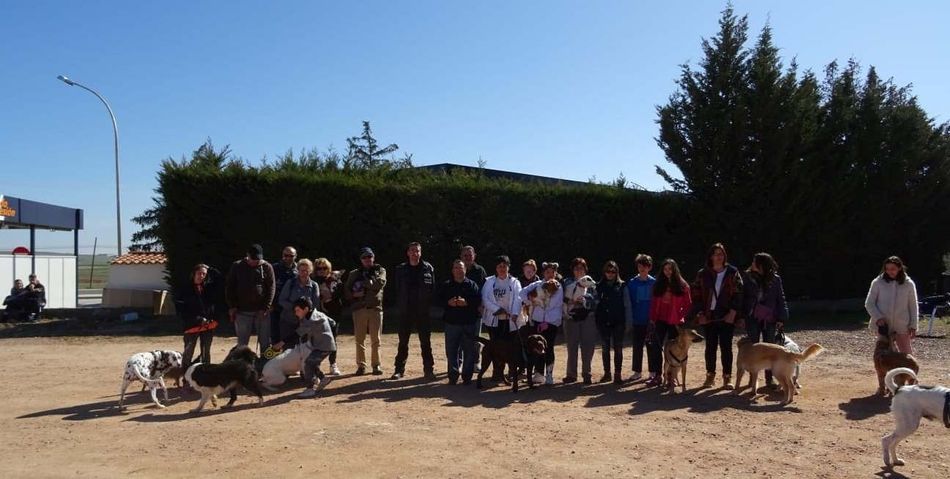 Participantes en la última jornada organizada por el Ayuntamiento de Villares de la Reinaa