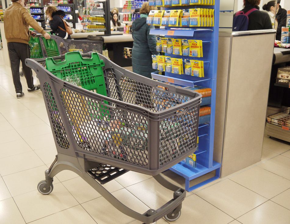 Foto 5 - Mercadona reabre su supermercado del Centro Comercial El Tormes  