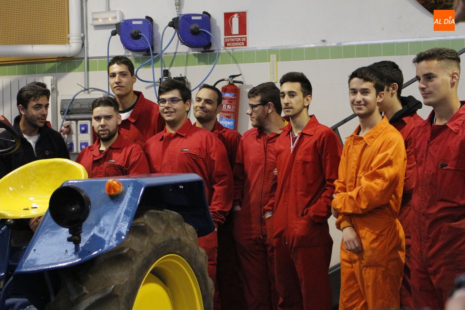 Foto de archivo de alumnos del CIFP Río Tormes de Salamanca