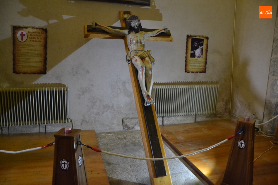 Foto 5 - El Santísimo Cristo de la Expiración ya está de vuelta completamente restaurado  