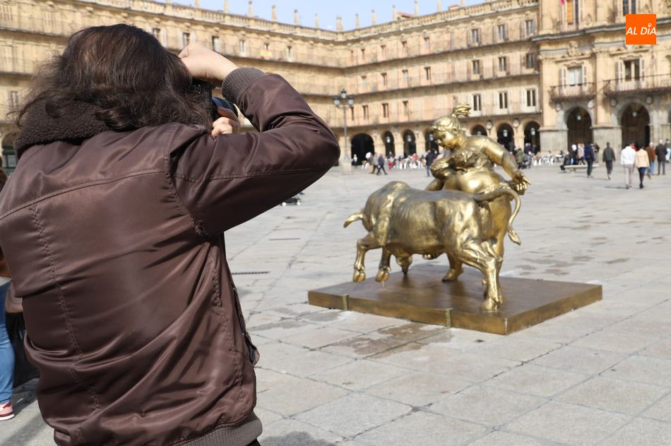 Foto 2 - Las esculturas del artista chino Xu Hongfei vuelven a adornar Salamanca