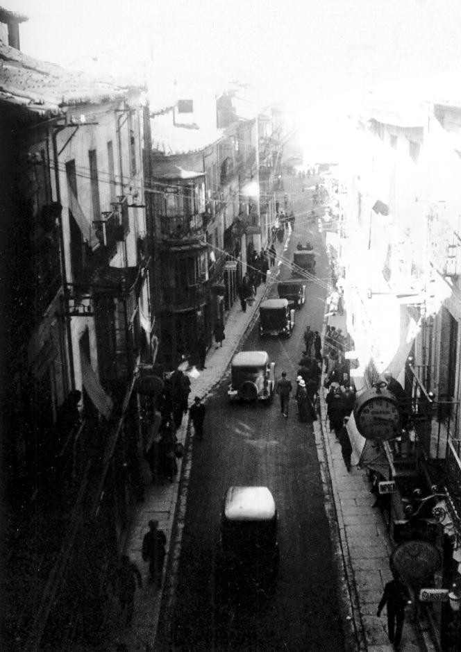 Foto 3 - La calle Toro, que antes fue la de los Herreros, el Doctor Riesco y el Generalísimo Franco