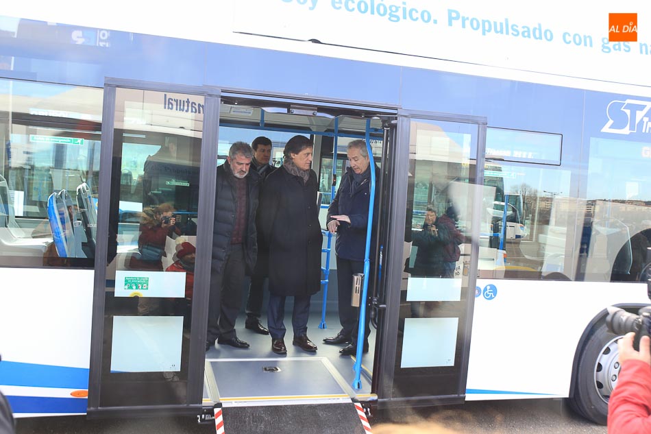 Foto 4 - Salamanca renueva la flota de autobuses urbanos con la incorporación de 12 vehículos de gas...