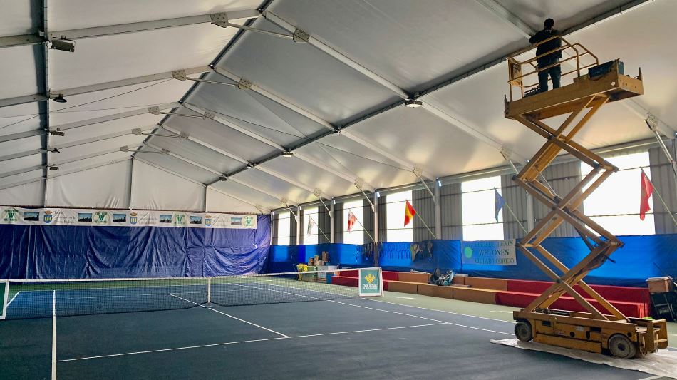 Foto 2 - La pista cubierta de tenis da la bienvenida a la tecnología led  