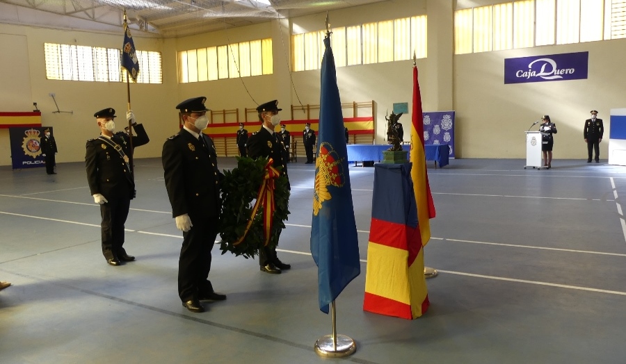 Foto 6 - Acto de jura en Salamanca para tres nuevos inspectores de la Policía Nacional