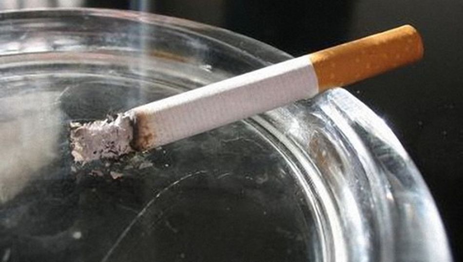 El 34% de la población entre 15 y 64 años admite fumar diariamente
