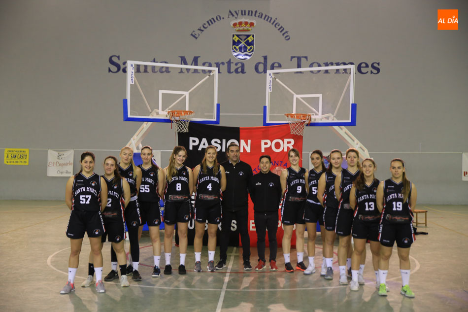 Foto 6 - El Club de Baloncesto de Santa Marta da a conocer los equipos de su cantera