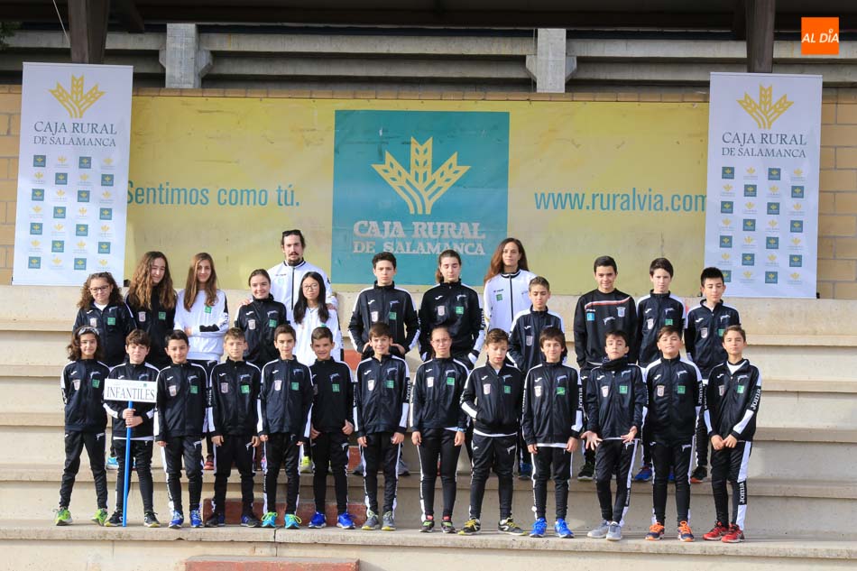 Foto 5 - El Club Caja Rural Atlético de Salamanca presenta su escuela de atletismo para la nueva temporada
