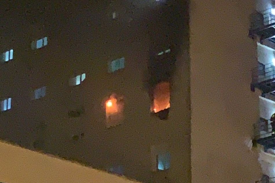Incendio en la planta sexta del Hospital Puerta del Mar. Foto: EP