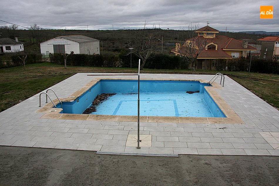 Foto 5 - El Ayuntamiento de Masueco reforma las piscinas municipales