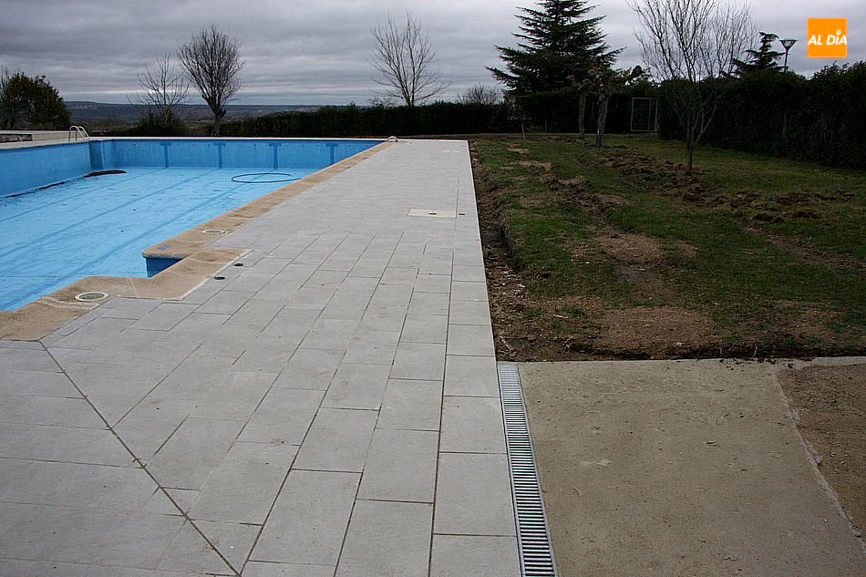 Foto 4 - El Ayuntamiento de Masueco reforma las piscinas municipales