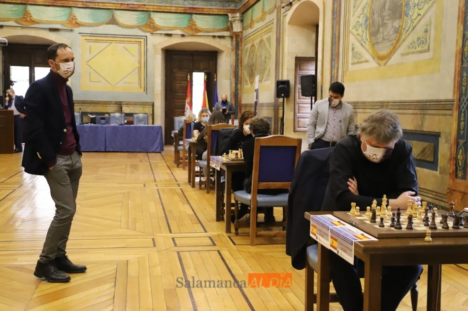 Foto 5 - Empiezan las primeras rondas del Torneo Magistral del III Festival de Ajedrez de Salamanca