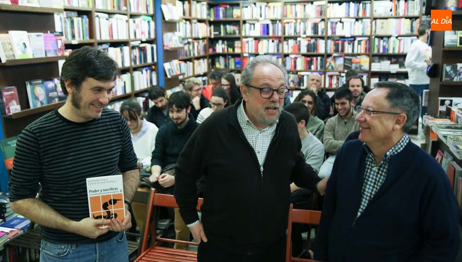 Luis Enrique Alonso y Carlos J. Fernández, autores de ‘Poder y sacrificio / Foto: Alberto Martín.