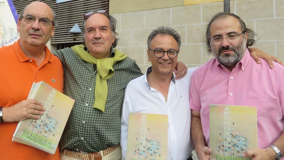 Muñoz Quirós, García Yebra, Pulido y Alencart, con la revista El Cobaya