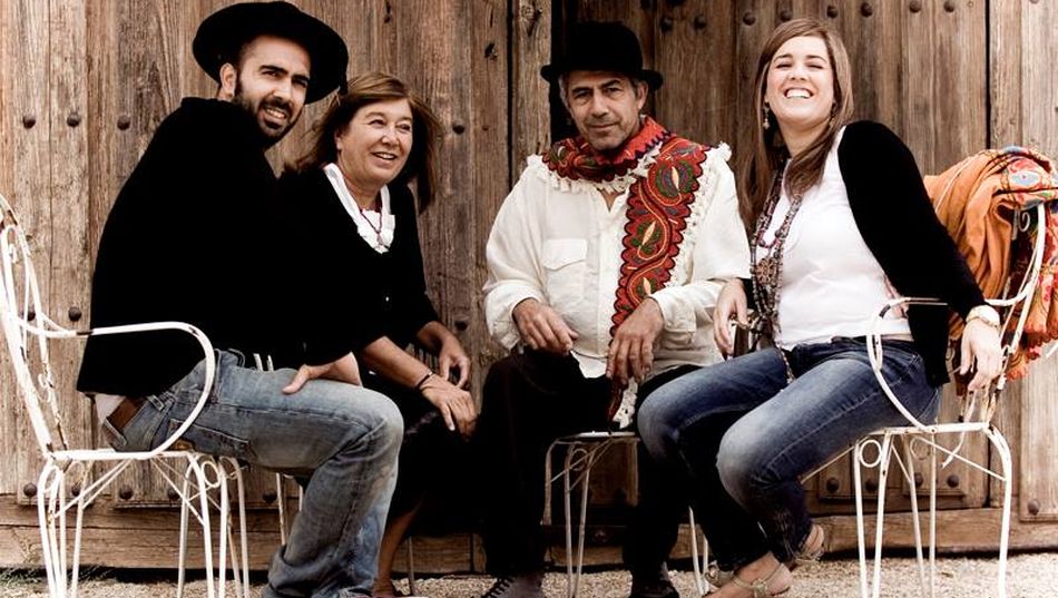  Eusebio y Pilar y sus hijos, Laura y Arturo, hablarán de la tradición oral en la música