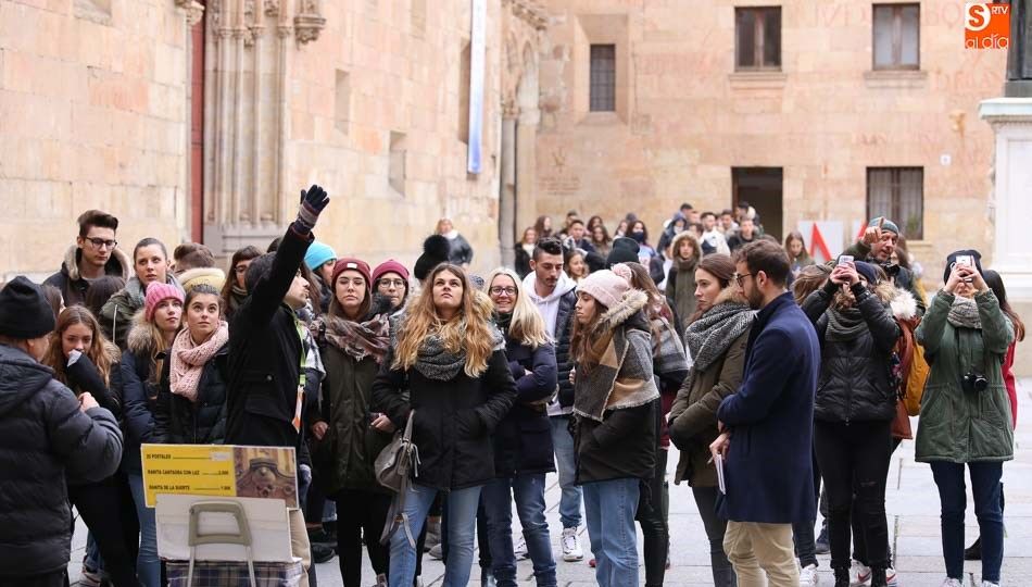 Los turistas vuelven a llenar las calles de Salamanca durante este puente de noviembre