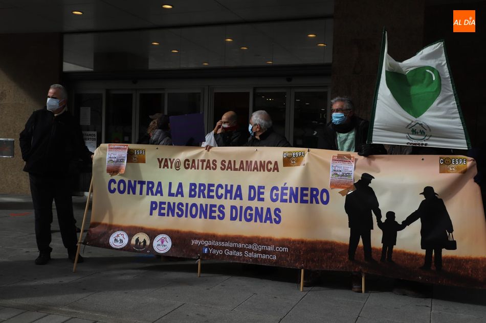 El colectivo de mayores reclama un sistema de pensiones garantista y justo - Lydia González