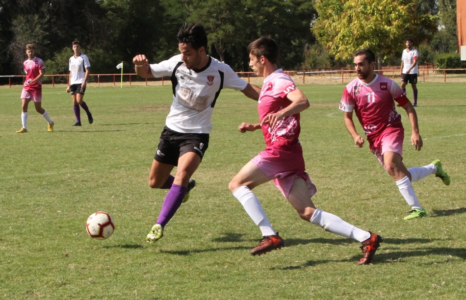 El Ciudad Rodrigo rasca un punto contra el Universidad de Valladolid en el tramo final  