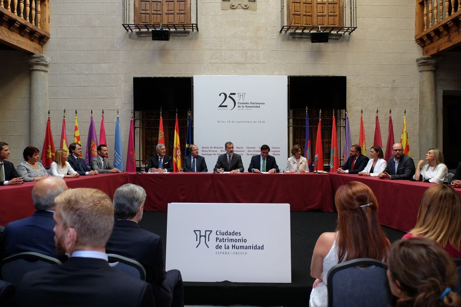 Foto 4 - Mañueco participa en la conmemoración del 25 aniversario del Grupo de Ciudades Patrimonio de la...