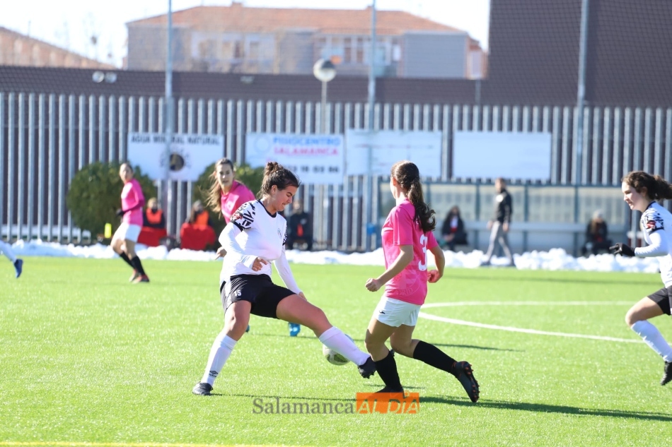 Foto 6 - El Salamanca UDS Femenino empieza el 2021 con victoria sobre el Olímpico y el Santa Marta DH cae...