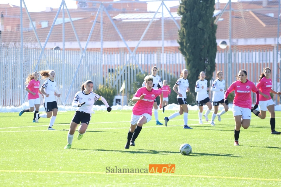 Foto 5 - El Salamanca UDS Femenino empieza el 2021 con victoria sobre el Olímpico y el Santa Marta DH cae...