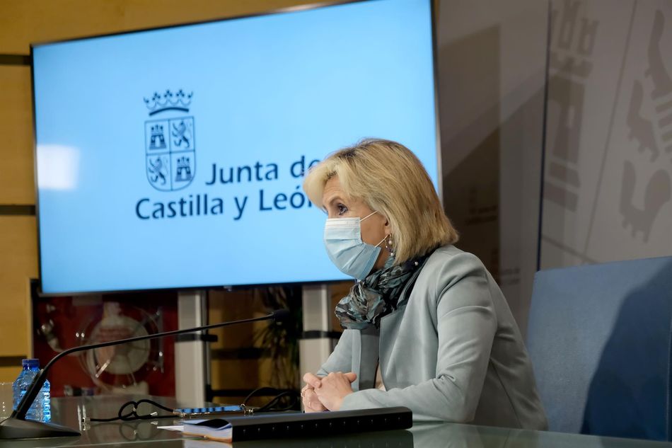 La consejera de Sanidad, Verónica Casado, durante la rueda de prensa de este martes
