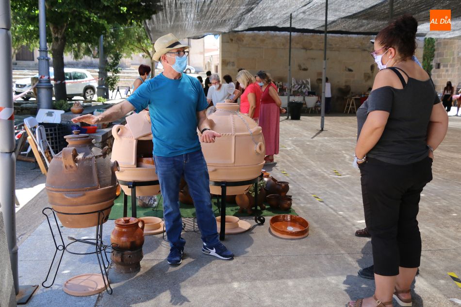 Feria agroalimentaria y de oficios artesanos de Monleras