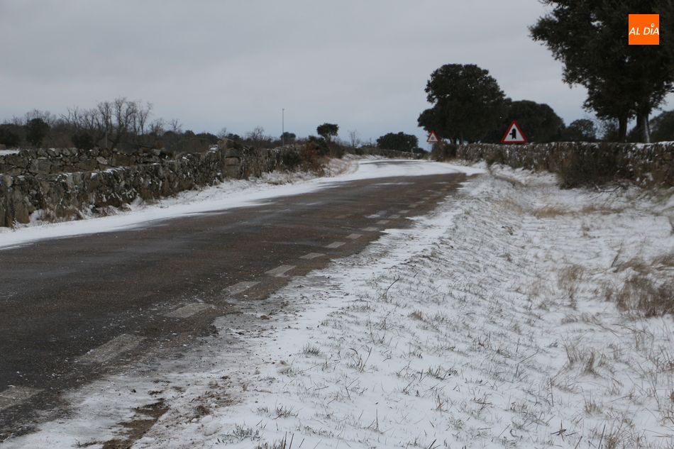 La nieve se mantiene en varios puntos de la provincia charra. Foto de archivo