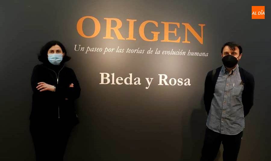 Los fotógrafos María Bleda y José María Rosa en la inauguración de su muestra, en el Da2. Foto de Lydia González