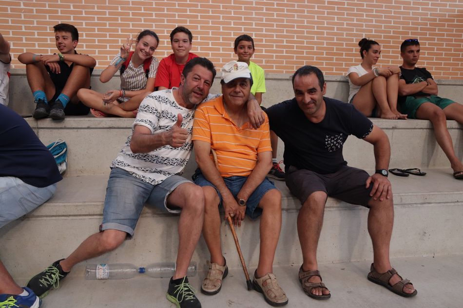 Foto 3 - Bar El Retiro se impone en el I Torneo de futbol sala de Sardón de los Frailes  