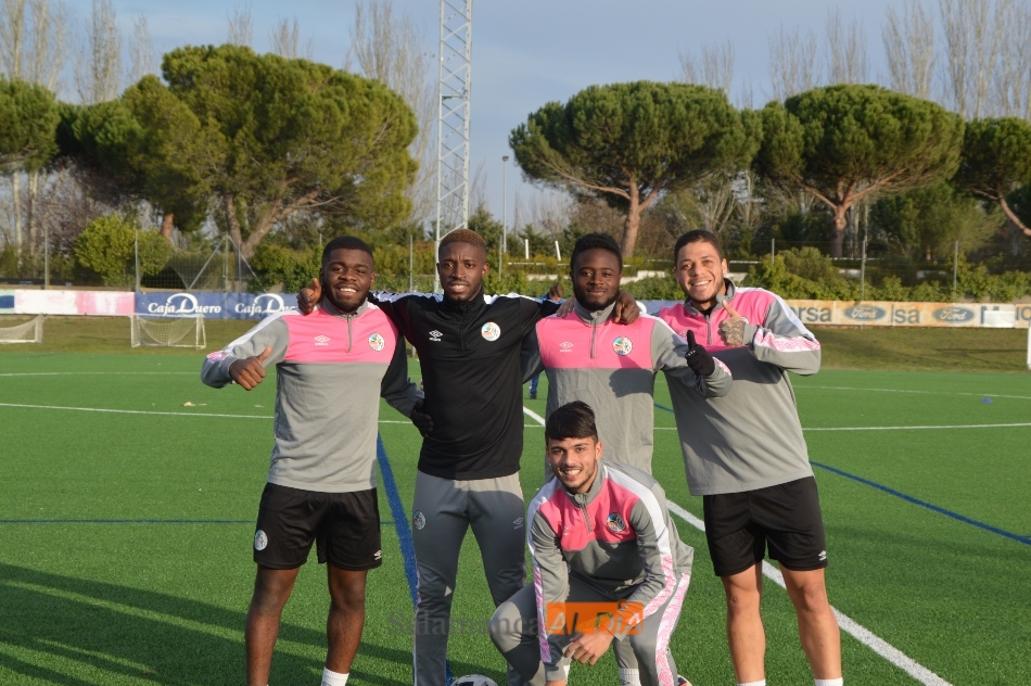 Kever, Oumar, Pedra, Willy y Keita, en un entrenamiento