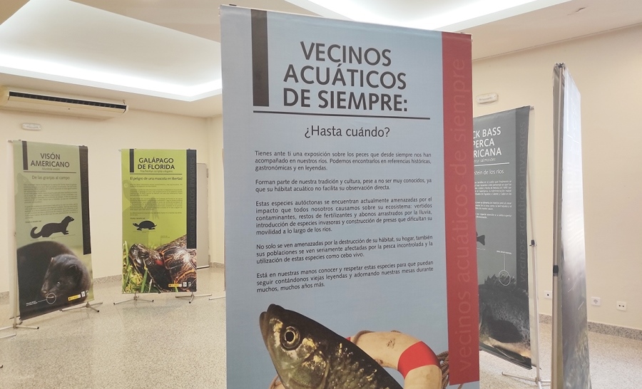 Foto 3 - La Casa de Cultura de Carbajosa acoge la exposición ‘Nuestros vecinos acuáticos’