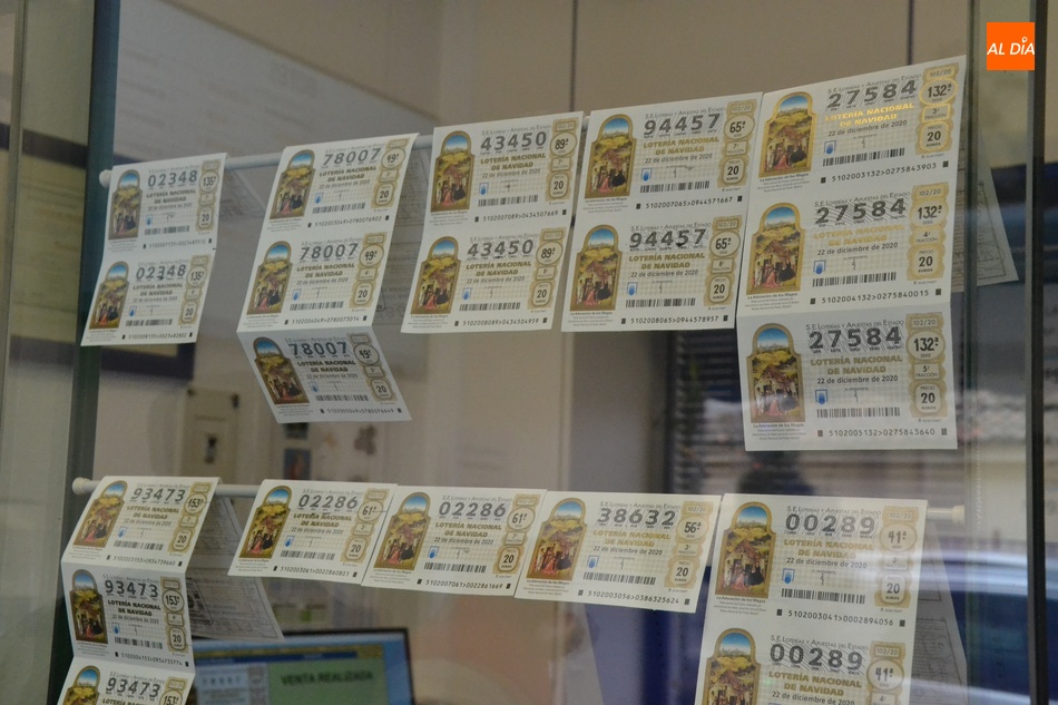 Últimos décimos a la venta en la Administración de Loterías Número 2