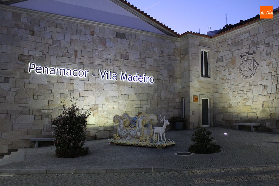 Foto 3 - Penamacor mantiene la tradición del mayor madero de Portugal, este año online  
