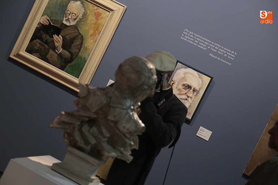 La sala de San Eloy acoge esta exposición en la que pueden verse retratos clásicos de Miguel de Unamuno