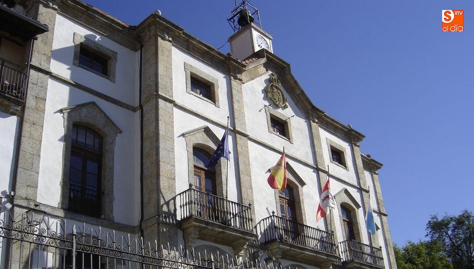 Edificio consistorial de Candelario