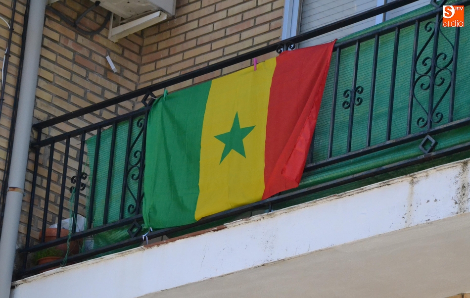 El Mundial saca a los balcones banderas de Espa&ntilde;a, Portugal y&hellip; Senegal  
