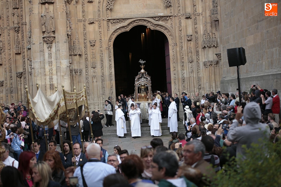 Procesión del Corpus Christi desde la Catedral de Salamanca. Foto: Alex López