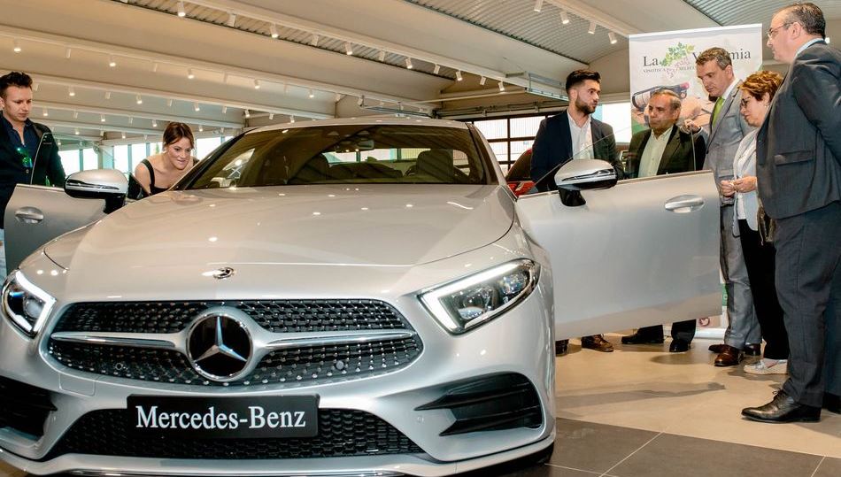 Presentación del nuevo Mercedes CLS en las instalaciones de Adarsa