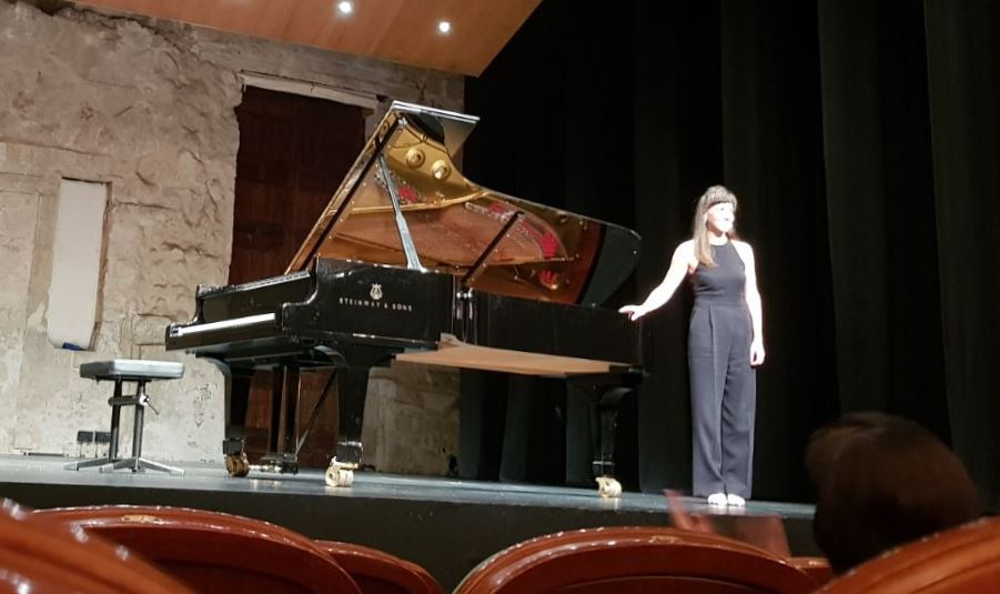 Foto 1 - Memorable concierto de piano de María José Vidal Manzano en el Teatro Liceo  