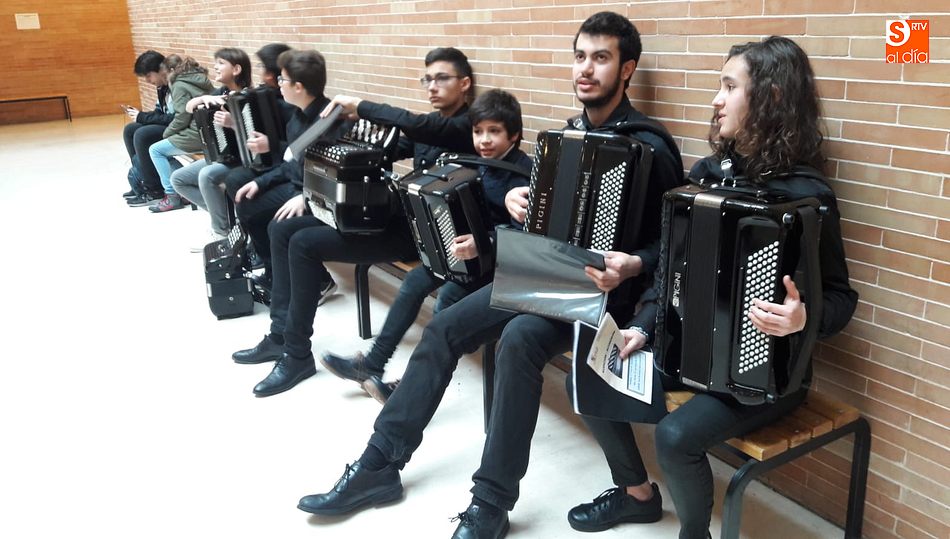 La Escuela Municipal de Música y Danza 'Santa Cecilia' organiza un curso de  acordeón que... - SALAMANCArtv AL DÍA - Noticias de Salamanca