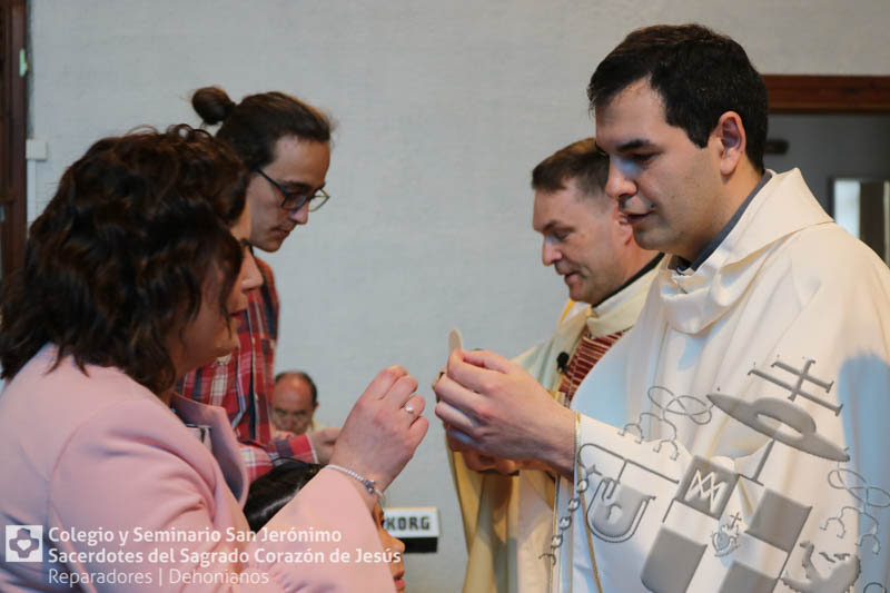 Foto 5 - La familia dehoniana arropa la ordenación sacerdotal de Antonio García Rogado