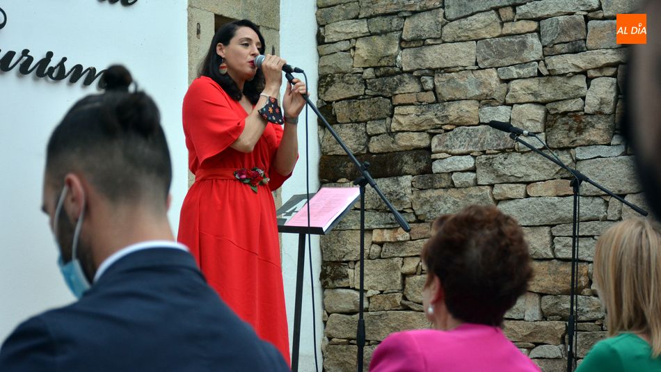 Foto 6 - Encuentro de la literatura y la música en la gala de entrega de los premios del certamen Carmen...