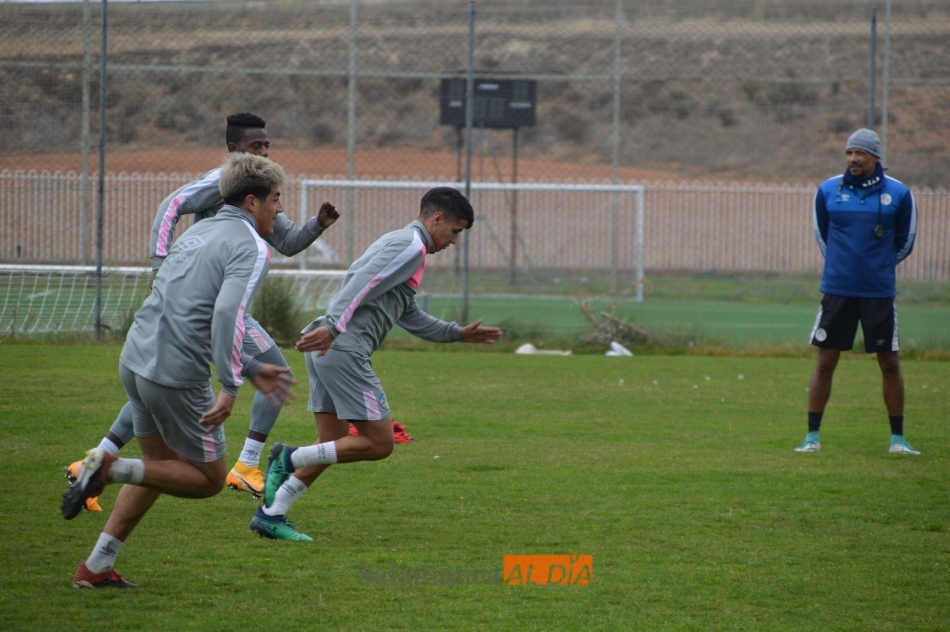 Foto 6 - Puma Chávez y Monárrez se reincorporan a los entrenamientos del Salamanca UDS; Amaro y Nacho...